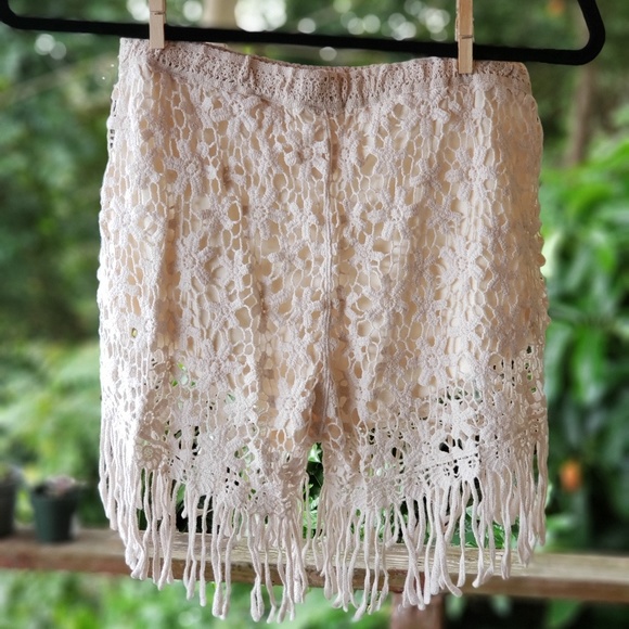 Love Tree shorts - Picture 2 of 2